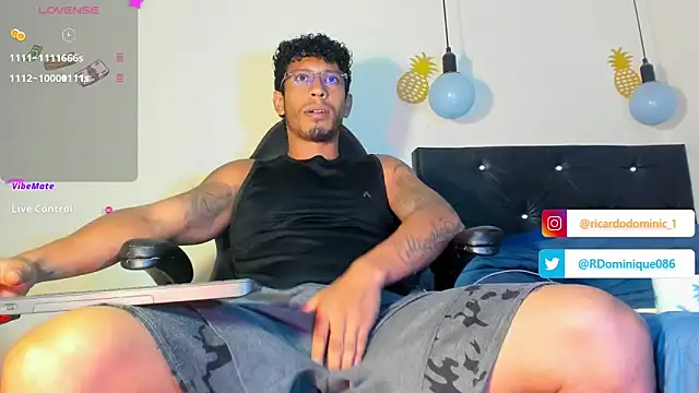 FuckHardlove online show from January 25, 11:11 pm