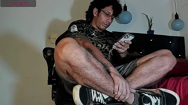 FuckHardlove online show from October 17, 4:11 pm