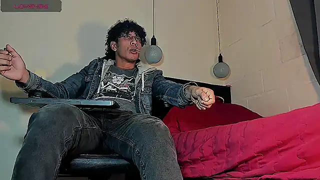 FuckHardlove online show from September 26, 3:04 am