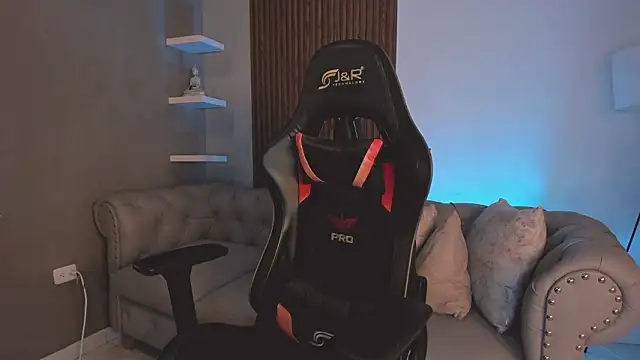 liam collins21 online show from February 25, 12:39 pm