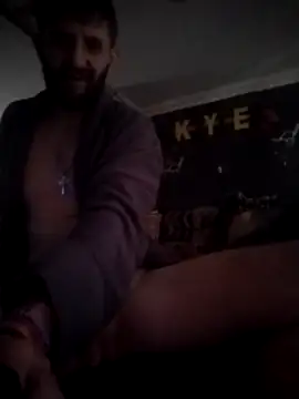 Nawtyslaveteen online show from March 3, 5:04 am