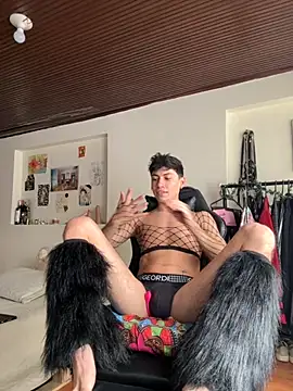 Snapshot of Amahd696 chatting on October 17, 2:54 pm Amahd696 online show from October 17, 2:54 pm