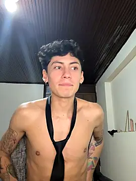 Snapshot of Amahd696 chatting on September 22, 11:04 pm Amahd696 online show from September 22, 11:04 pm