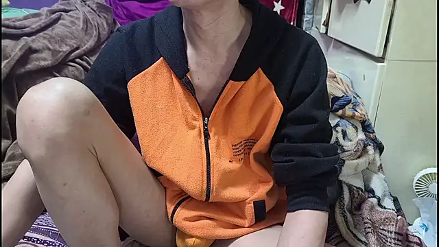 JJjing online show from January 14, 10:46 pm