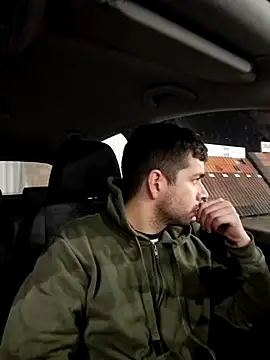 hornny1995 online show from February 7, 7:38 pm