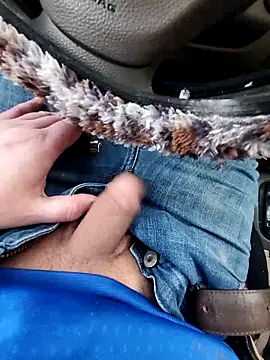 Dut421xh online show from February 14, 12:33 pm