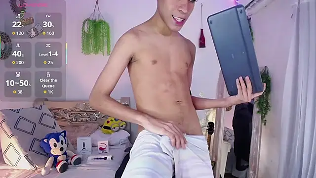 huge armound online show from January 10, 11:20 pm