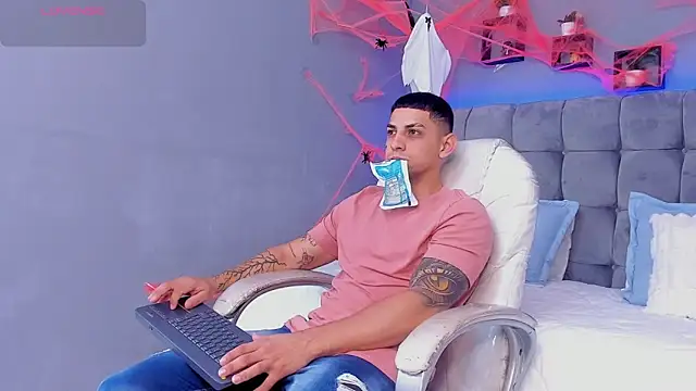 Alex cute77 online show from October 30, 12:17 pm