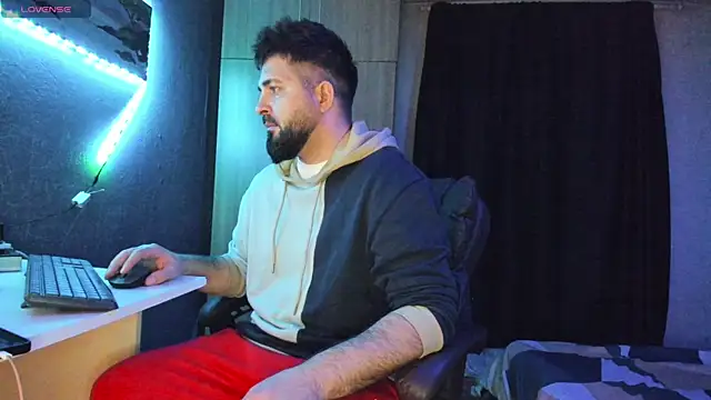 Snapshot of Eduu2322 chatting on March 17, 10:08 pm Eduu2322 online show from March 17, 10:08 pm