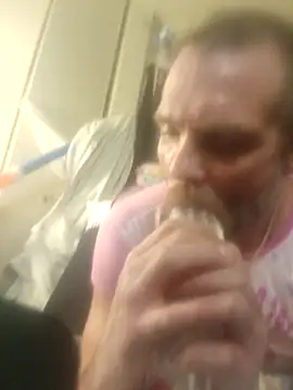 littleChop33 online show from February 2, 1:26 am