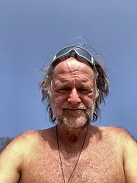 artXhibitor online show from March 7, 1:42 pm