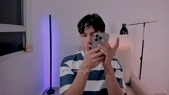 kim lian21 online show from February 17, 6:23 am