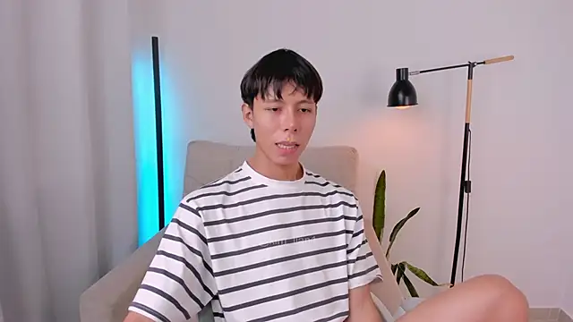 kim lian21 online show from February 3, 2:55 pm