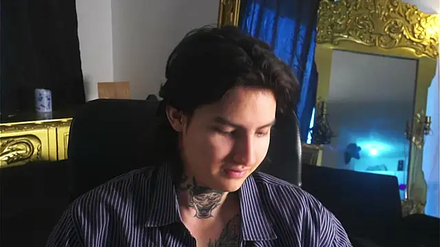 Snapshot of dantecoppolaa_ chatting on January 14, 3:04 pm dantecoppolaa  online show from January 14, 3:04 pm