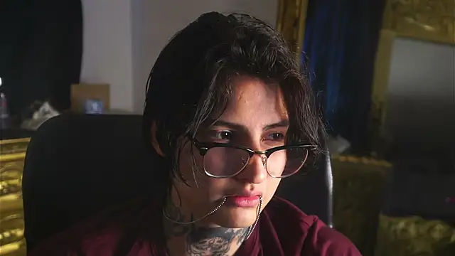 Snapshot of dantecoppolaa_ chatting on February 19, 9:58 pm dantecoppolaa  online show from February 19, 9:58 pm
