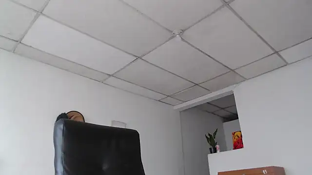 Aaronblack1  online show from October 17, 10:14 pm