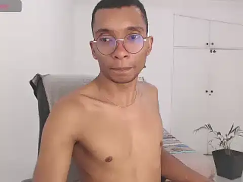 Aaronblack1  online show from January 22, 10:17 pm