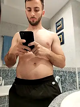 Fuckwithme 69 online show from April 19, 3:33 pm