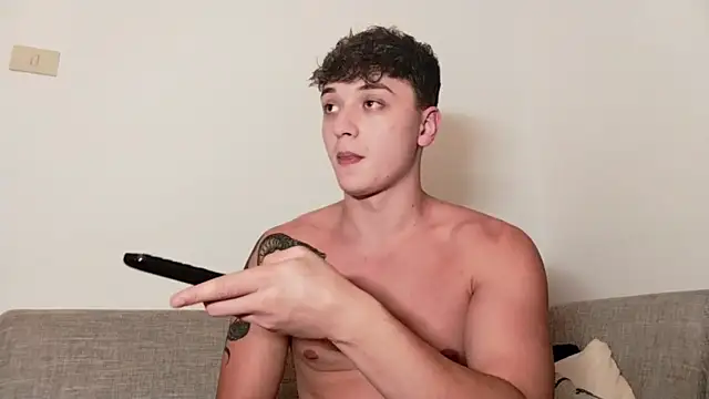 Snapshot of Joedonovan1 chatting on October 3, 4:56 pm Joedonovan1 online show from October 3, 4:56 pm