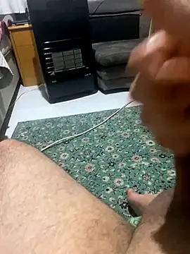 Snapshot of azginnn35 chatting on October 22, 3:49 pm azginnn35 online show from October 22, 3:49 pm