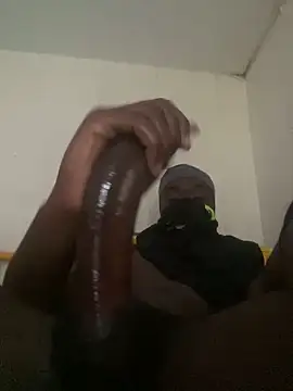 Snapshot of elninoblacko chatting on October 19, 1:58 pm elninoblacko online show from October 19, 1:58 pm