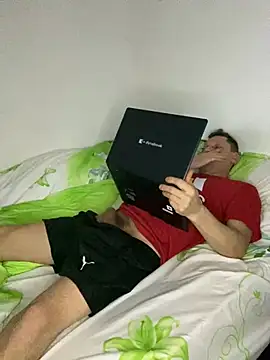 Snapshot of Yourhotboy_42 chatting on February 22, 7:45 am Yourhotboy 42 online show from February 22, 7:45 am