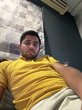 rhuh3991 online show from April 7, 1:33 pm