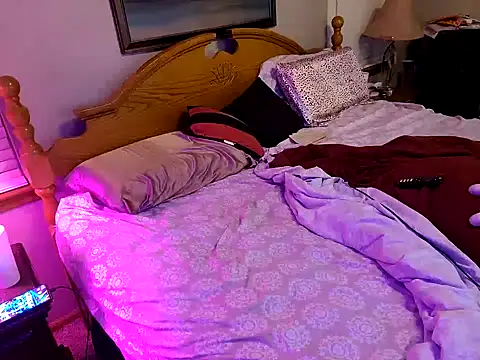 Snapshot of bakeyesmokems chatting on February 20, 1:57 am bakeyesmokems online show from February 20, 1:57 am