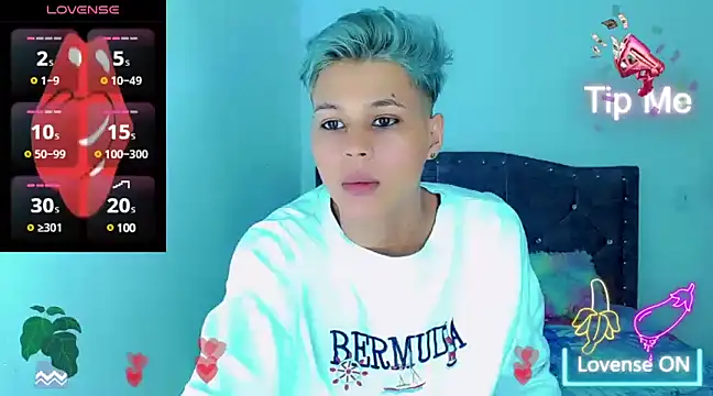 Liamscott  online show from January 16, 12:55 am