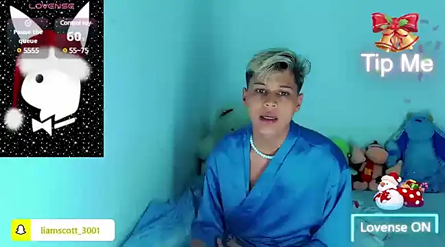 Liamscott  online show from December 15, 11:53 pm