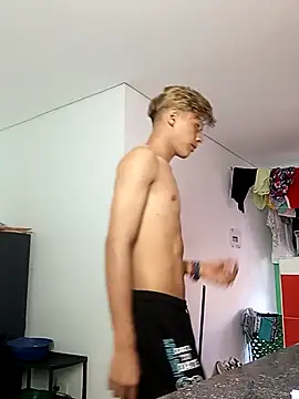 Liamscott  online show from October 13, 5:41 pm