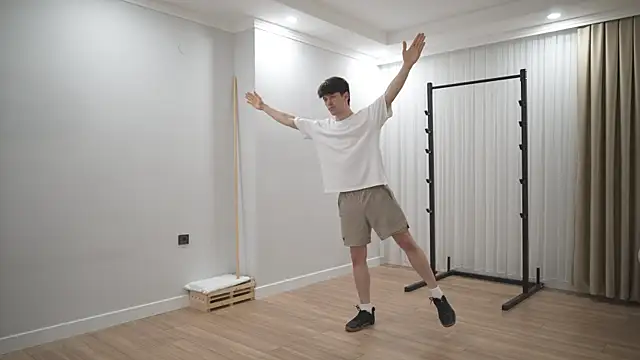 tommyjoyer online show from November 21, 9:41 am