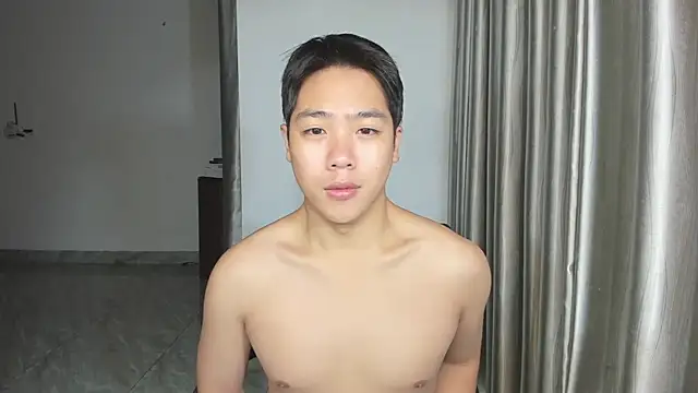 Snapshot of Oliver_Nl chatting on February 15, 4:25 am Oliver Nl online show from February 15, 4:25 am