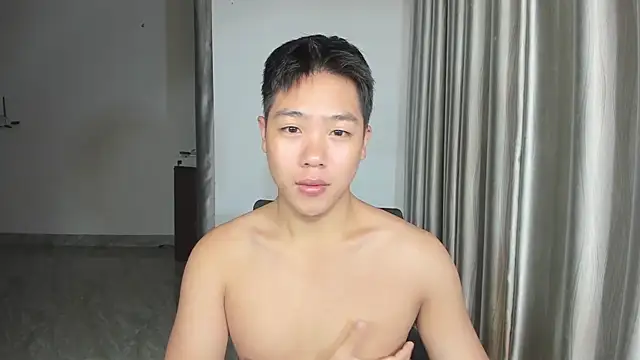 Snapshot of Oliver_Nl chatting on January 13, 3:34 am Oliver Nl online show from January 13, 3:34 am