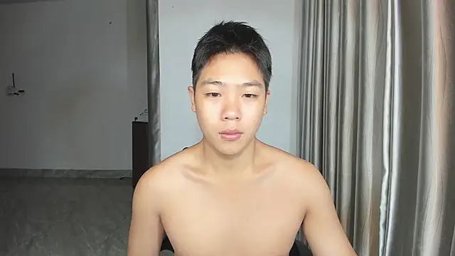 Snapshot of Oliver_Nl chatting on January 16, 4:07 am Oliver Nl online show from January 16, 4:07 am