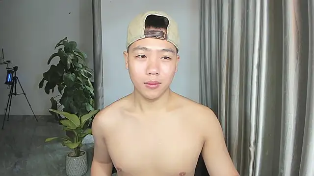 Snapshot of Oliver_Nl chatting on March 20, 3:13 am Oliver Nl online show from March 20, 3:13 am