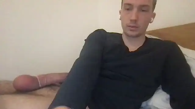 hungandfun05 online show from December 10, 1:55 pm