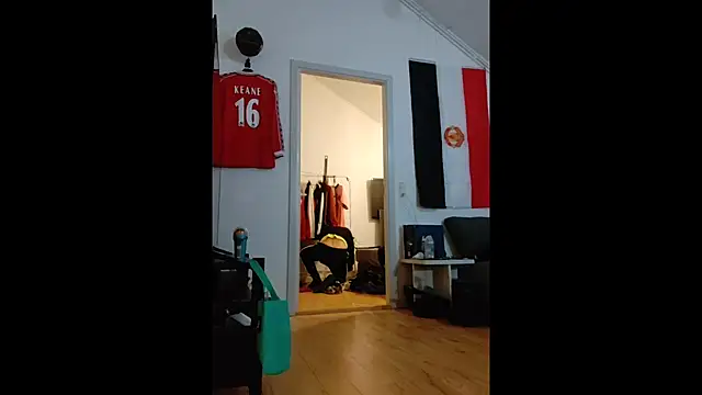 Snapshot of eltoulou chatting on January 12, 7:21 pm eltoulou online show from January 12, 7:21 pm