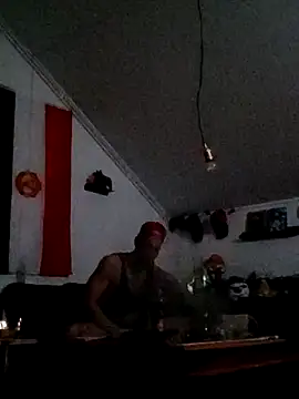 Snapshot of eltoulou chatting on February 11, 11:54 pm eltoulou online show from February 11, 11:54 pm