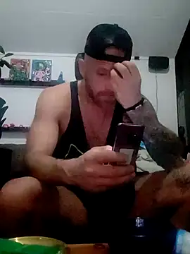 Snapshot of eltoulou chatting on January 18, 11:11 pm eltoulou online show from January 18, 11:11 pm