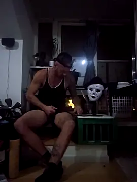 Snapshot of eltoulou chatting on September 11, 7:57 pm eltoulou online show from September 11, 7:57 pm