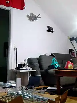 Snapshot of eltoulou chatting on December 15, 8:25 pm eltoulou online show from December 15, 8:25 pm