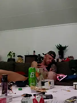 Snapshot of eltoulou chatting on March 11, 11:04 pm eltoulou online show from March 11, 11:04 pm