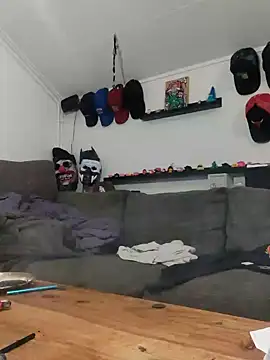 Snapshot of eltoulou chatting on December 23, 2:17 pm eltoulou online show from December 23, 2:17 pm