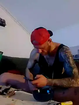 Snapshot of eltoulou chatting on March 20, 11:56 pm eltoulou online show from March 20, 11:56 pm