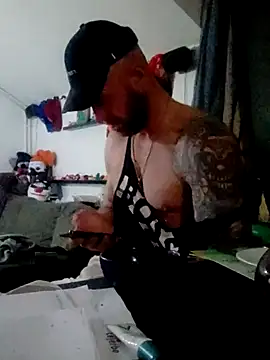 Snapshot of eltoulou chatting on January 9, 12:03 am eltoulou online show from January 9, 12:03 am