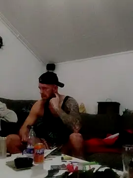 Snapshot of eltoulou chatting on March 2, 9:41 pm eltoulou online show from March 2, 9:41 pm