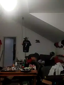 Snapshot of eltoulou chatting on December 2, 2:06 pm eltoulou online show from December 2, 2:06 pm