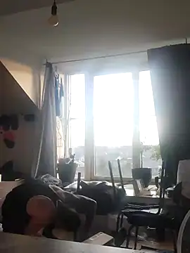 Snapshot of eltoulou chatting on December 5, 1:38 pm eltoulou online show from December 5, 1:38 pm