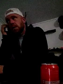 Snapshot of eltoulou chatting on December 19, 3:40 am eltoulou online show from December 19, 3:40 am